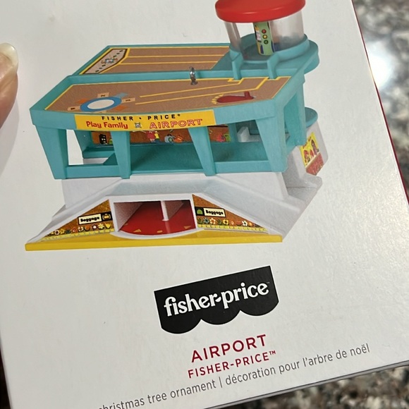 Hallmark keepsake fisher-Price play family airport ornament - Picture 4 of 4